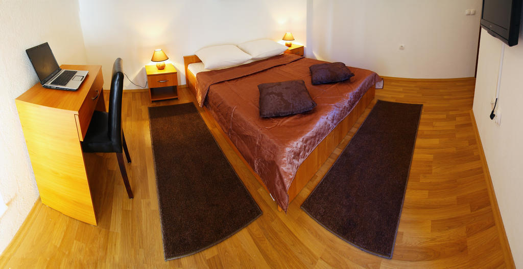 Guesthouse Liska Мостар Стая снимка